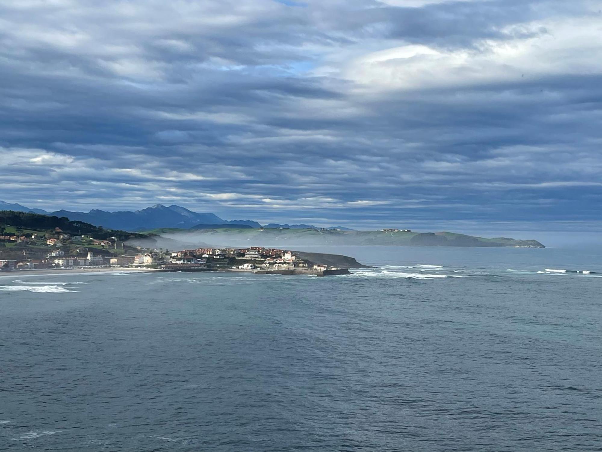 Appartamento Bonito Duplex Con Vistas Al Mar Comillas Esterno foto
